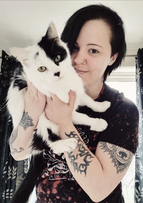 Kayleigh Russell's Coming Out Story - FLAVNT